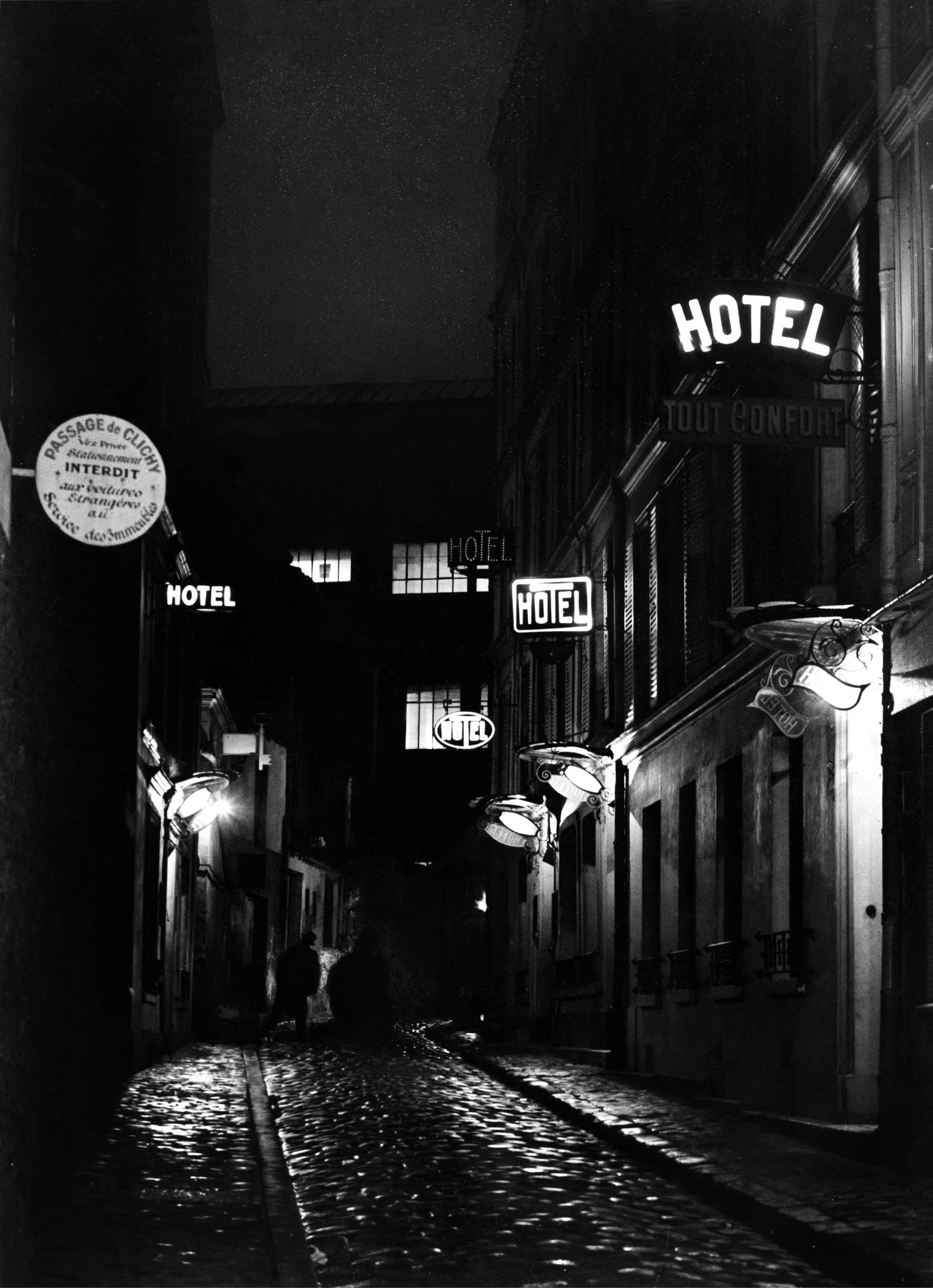 Brassaï's Paris After Dark: A Curated Photo Gallery for
